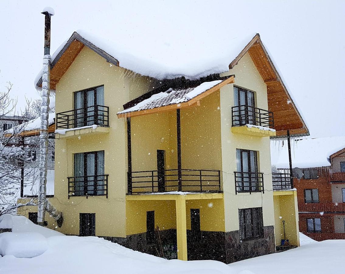 Gudauri Guest House Lane Exterior photo